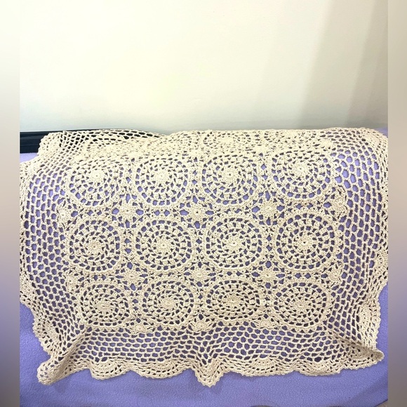 Elegant Cream Crochet Square Tablecloth - Picture 1 of 4
